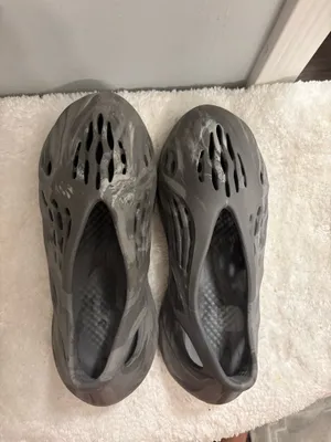 Adidas Foam Rubber Shoes Sz9 Gray Size 9 thumbnail 3