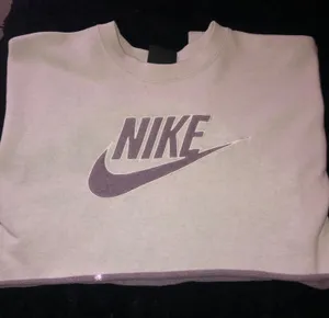 Nike Shirt thumbnail 1