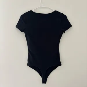 Black Abercrombie Short Sleeve Cotton Seamless Squareneck Bodysuit thumbnail 3