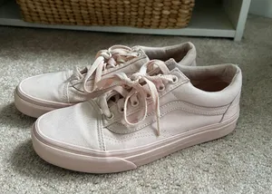 Light Pink thumbnail 2