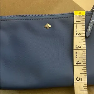 Kate SpadeChic Blue Zip Wallet Preowned thumbnail 7