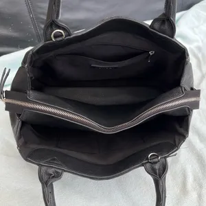Tahari Satchel Handbag Black thumbnail 4