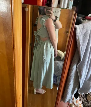 Green Dress thumbnail 5