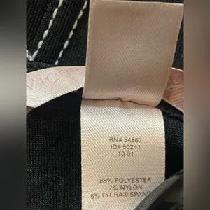 Victoria’s Secret size medium black vest thumbnail 3