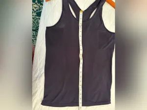Lululemon Black Reveal Racerback Tank Size 8 thumbnail 6