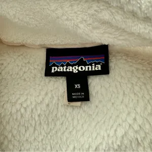 Patagonia Off-White Fleece with Tan Pocket Polartec size XS thumbnail 3