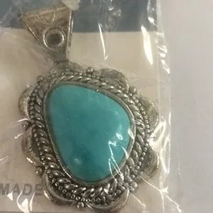 FINAL MARKDOWN Lovely new pendant thumbnail 3