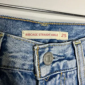 Levi's ribcage straight ankle jeans distressed light wash womens size 25‎ trendy thumbnail 4