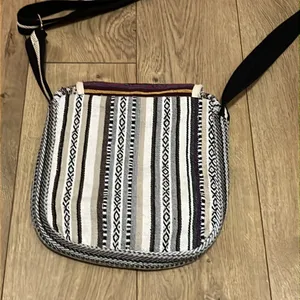 HIMALAYAN NEPAL handmade satchel bag thumbnail 3