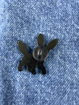 Umbreon Enamel Pin Black thumbnail 2