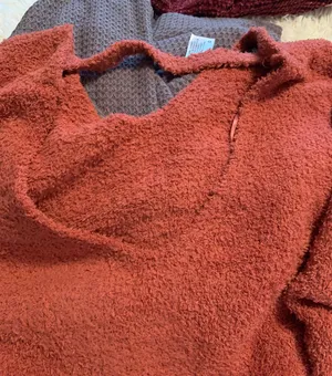Sweater Size M thumbnail 4