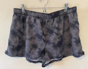 PINK Victoria’s Secret Boxers thumbnail 1