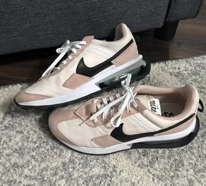 Nike Air Max Pre-Day Women’s thumbnail 1