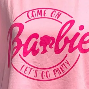 Barbie cute pink tee! New Pink Size M thumbnail 7
