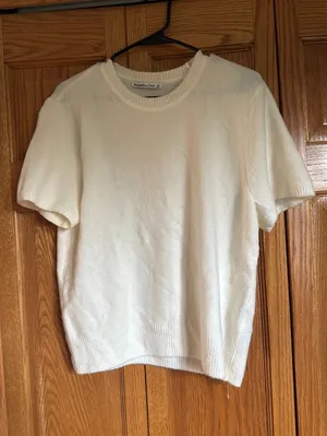 Abercrombie Short Sleeve Sweater thumbnail 1