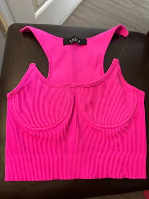 Hot pink tee Sz.small thumbnail 1