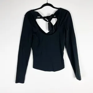 Free People Women's Cotton Blend V Neck Tie Back Long Sleeve Tee Shirt Top Black thumbnail 2