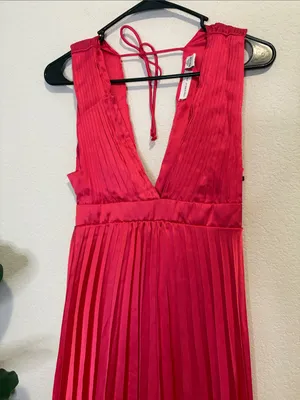 Sincerly Jules Sleeveless Pleated Mini Dress in Bright Fuchsia small thumbnail 5