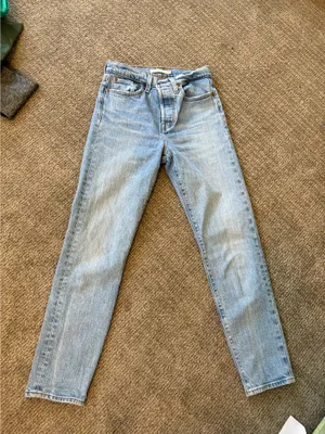 Levi’s Wedgie Straight Jeans thumbnail 1