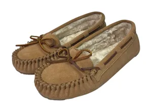 Minnetonka Cally Moccasin Slippers Womens 7M Brown Leather Faux Fur Cozy Cabin thumbnail 1