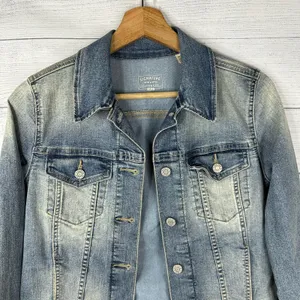 Levis Signature Womens size Small Gold Classic Trucker Denim Jacket thumbnail 3