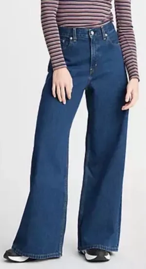 $108 Levi’s Woman’s Premium Loose Wide Leg Denim Jeans,Size 27 thumbnail 1