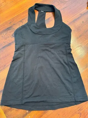 Lululemon black scoop neck tank size 6 thumbnail 1