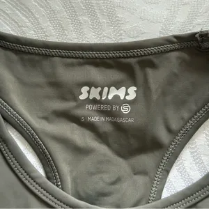 SKIMS Performance Racerback Tank Gunmetal thumbnail 8