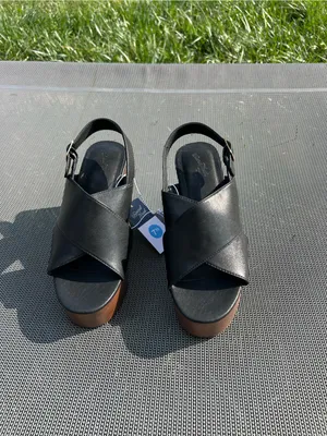 Universal Threads Nwt Naomi‎ Wood Wedge Heels with Memory Foam Insole - size 7.5 thumbnail 2