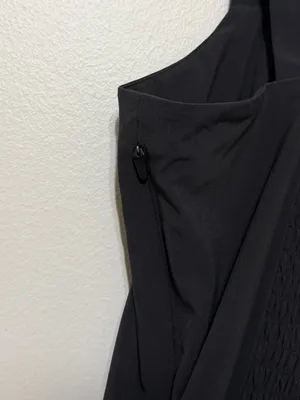 NEW Vuori Villa Cami Romper Size Medium Women's thumbnail 8