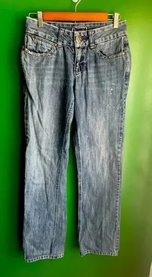 CLEARANCE!!!‎ Wrangler Premium patch Low Rise Jeans Size 3 EUC! thumbnail 1