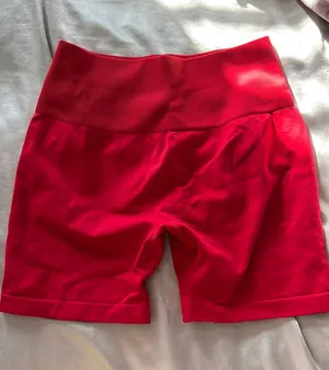 Aurola shorts thumbnail 1