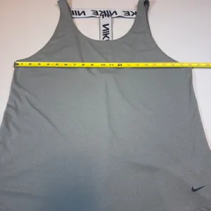 Nike Womens Shirt EUC XL Dri-FIT T-Back Training Tank Top Athleisure Workout Gym thumbnail 7