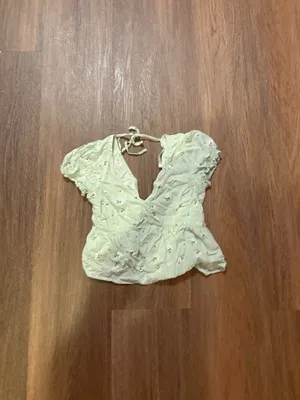 Hollister Top thumbnail 2