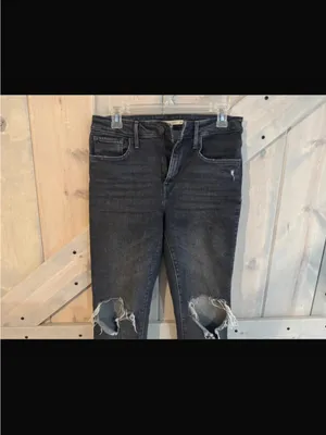 Levi's 721 High Waisted Distressed Black Jeans Sz 28 thumbnail 4