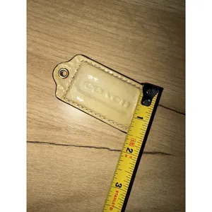 Coach Patent Leather Embossed Hang Tag Butter Yellow Beige thumbnail 3