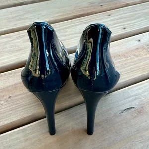 Guess Dressy heels on platforms👠👠 thumbnail 3