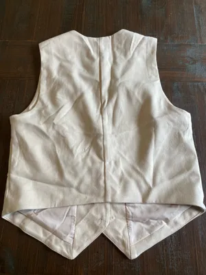 American Eagle cream vest  thumbnail 4