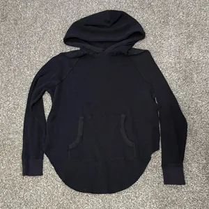 Aritzia TNA Black Waffle Knit Hoodie Medium thumbnail 1