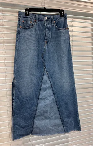 Levi’s Classic Blue Denim skirt - Blue thumbnail 1