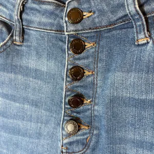Judy Blue‎ Distressed Boyfriend High Rise Button Fly Jeans Size 7/28 thumbnail 4