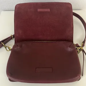 Madewell The Flap Convertible Crossbody Bag in Dark Cabernet thumbnail 5