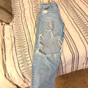 Curvy Super High Rise Jeans thumbnail 2