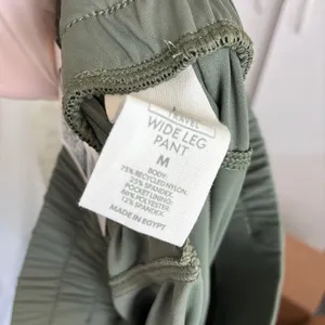 Member's Mark Green Wide Leg Travel Pants Elastic Waist NWT Womens Medium thumbnail 5