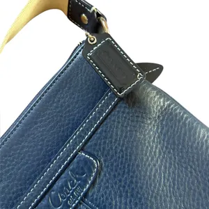 Coach Legacy Navy Blue Pebbled Leather Swing Pack Messenger Shoulder Bag thumbnail 3