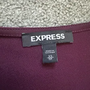 Express top thumbnail 2