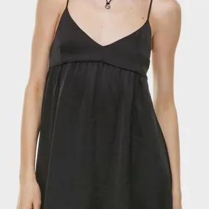 Aritzia Wilfred Black Satin Babydoll Mini Dress‎ thumbnail 4