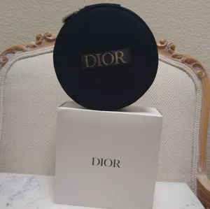 Christian Dior Round Vanity Pouch Makeup Case With Mirror New In Box thumbnail 11
