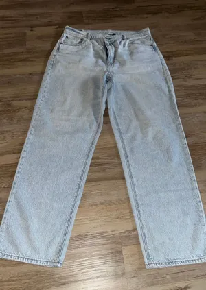 American Eagle straight leg jeans thumbnail 1