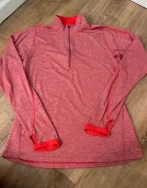 Under Armour Half Zip Top. Size medium. thumbnail 1